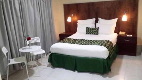 Hotel Real Bella Vista Santo Domingo Exterior photo