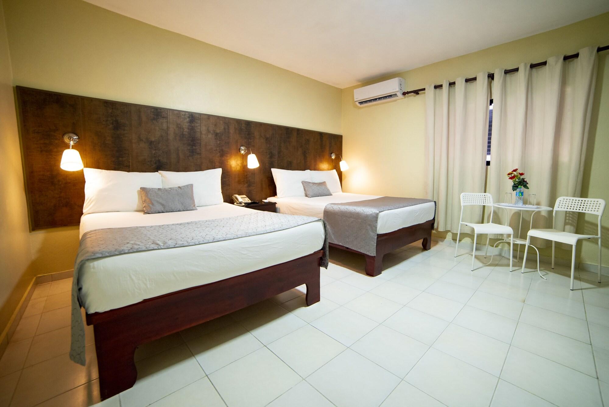Hotel Real Bella Vista Santo Domingo Exterior photo